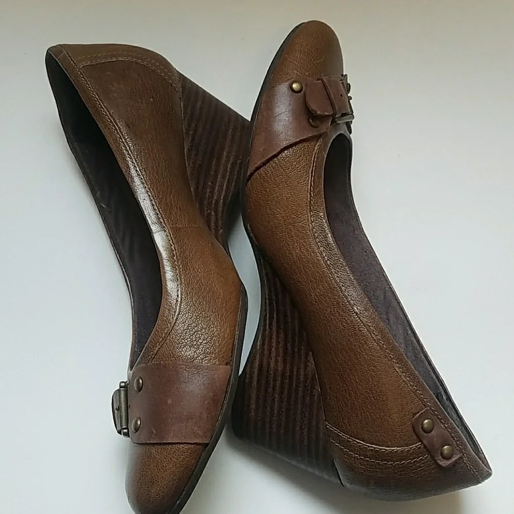 Clarks Brown Leather Wedge Pumps
